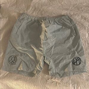 YZY shorts size 2 (large)